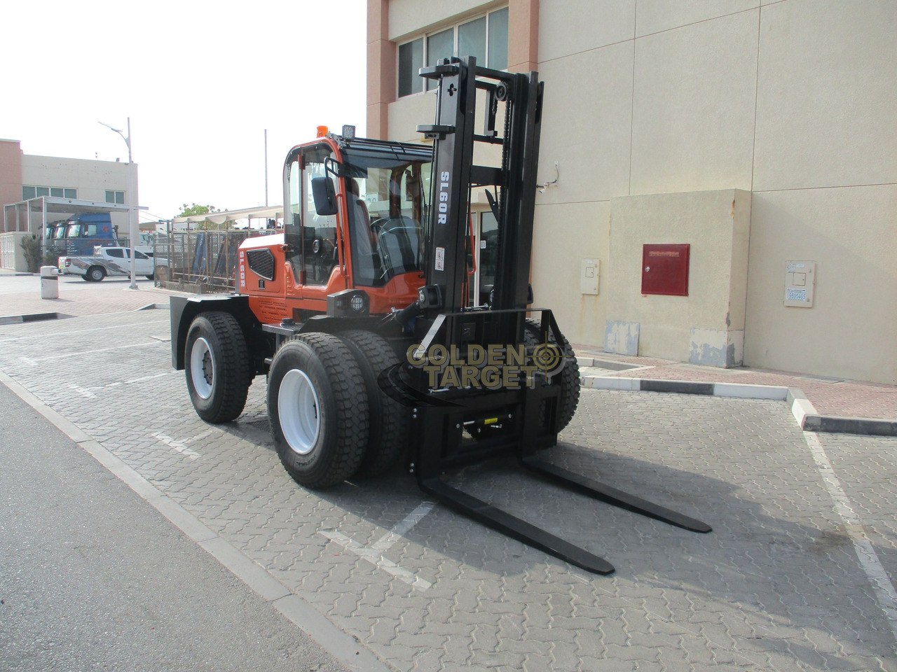 Solution SL60R Rough Terrain Forklift - 디젤 지게차 : 사진 1 Solution SL60R Rough Terrain Forklift - 디젤 지게차 : 사진 1