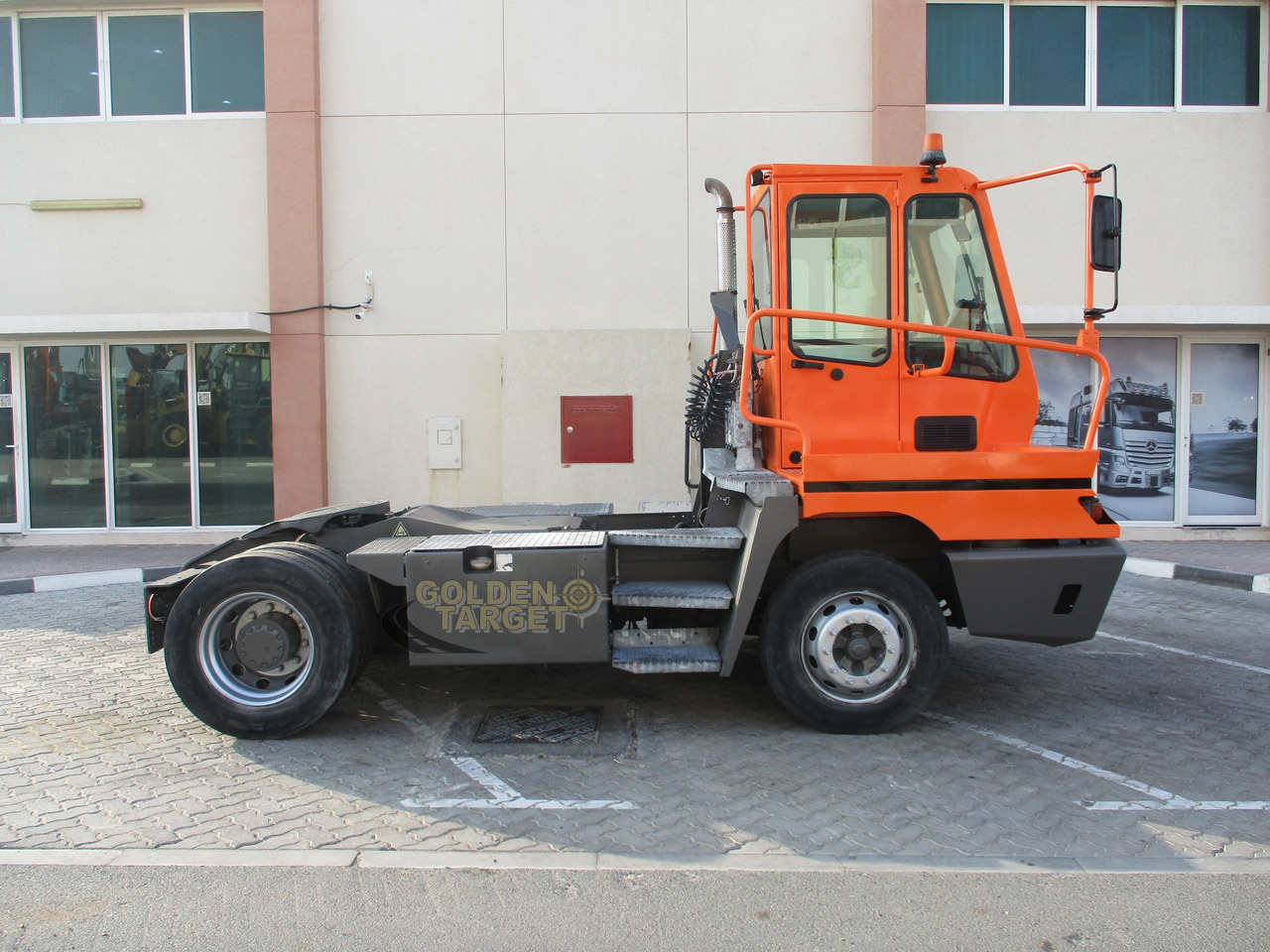 Terberg YT222 4x2 Terminal Truck - 터미널 트랙터 : 사진 5 Terberg YT222 4x2 Terminal Truck - 터미널 트랙터 : 사진 5