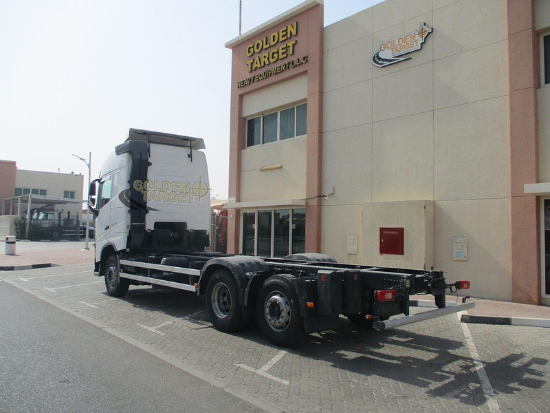 Volvo FH 460 - 새시 세미 트레일러 : 사진 4 Volvo FH 460 - 새시 세미 트레일러 : 사진 4