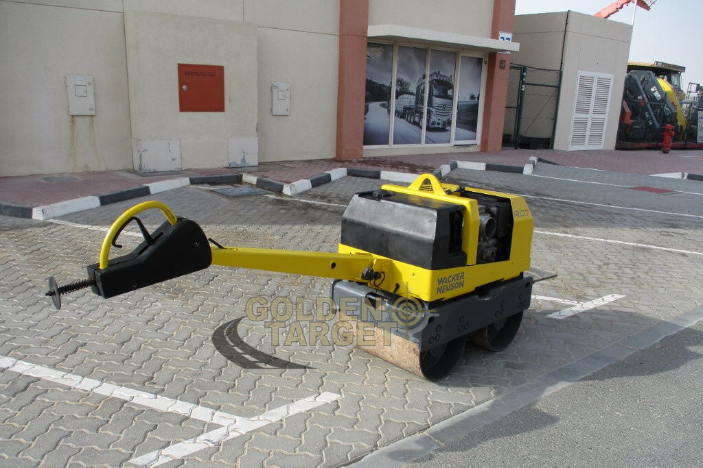 Wacker Neuson RD7 Roller - 미니 롤러 : 사진 1 Wacker Neuson RD7 Roller - 미니 롤러 : 사진 1