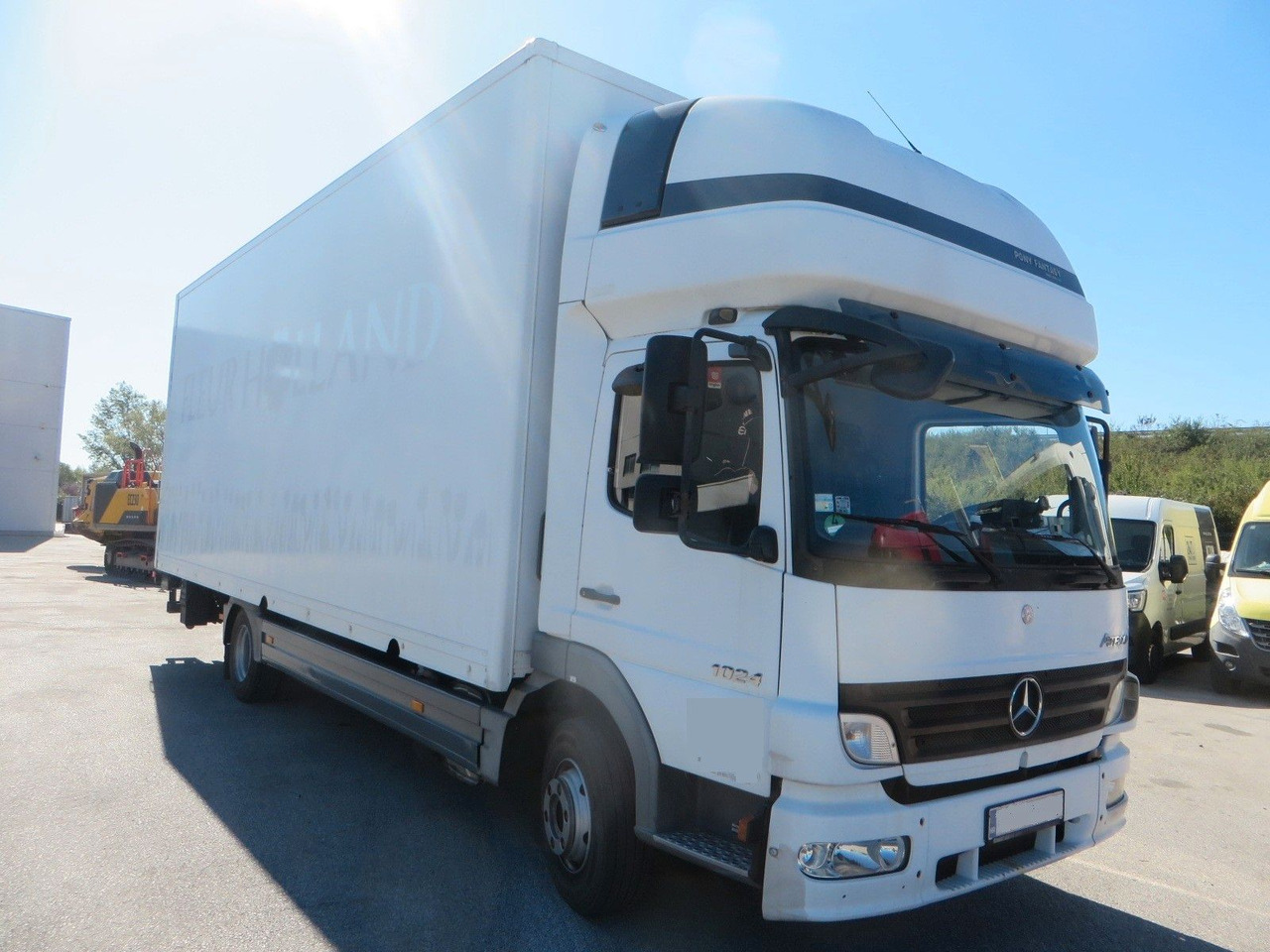 Mercedes-Benz Atego 1024 Box body with tail lift - 박스 트럭 : 사진 2 Mercedes-Benz Atego 1024 Box body with tail lift - 박스 트럭 : 사진 2