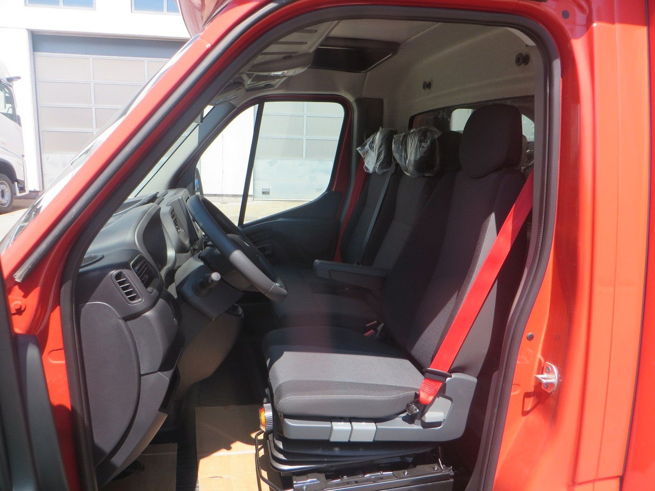 커튼 사이드 밴 Renault MASTER3 tilt body : 사진 10 커튼 사이드 밴 Renault MASTER3 tilt body : 사진 10