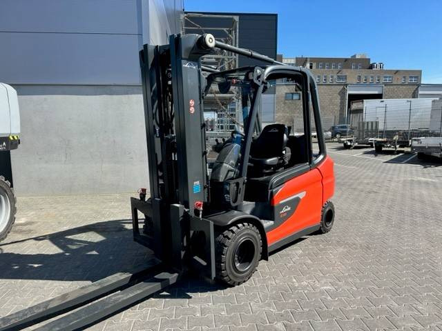 Linde E35L - 전기 지게차 : 사진 1 Linde E35L - 전기 지게차 : 사진 1
