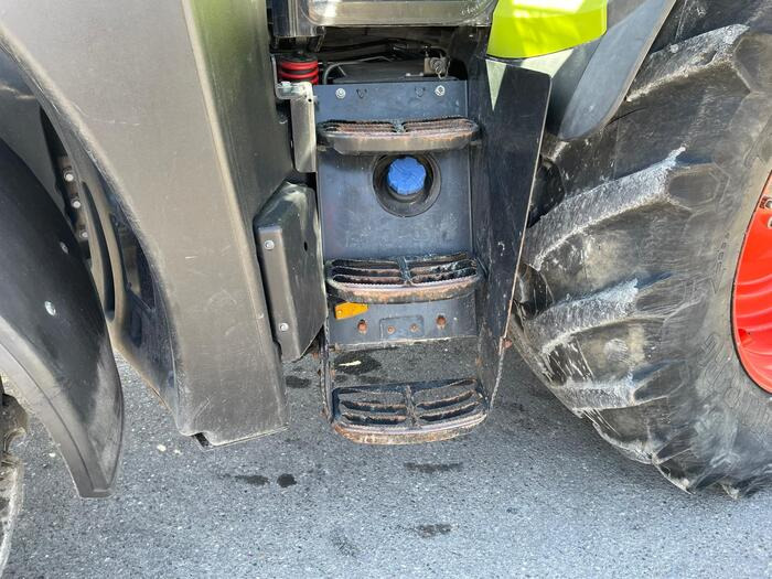 Claas Arion 650 - 장궤형 트랙터 : 사진 4 Claas Arion 650 - 장궤형 트랙터 : 사진 4