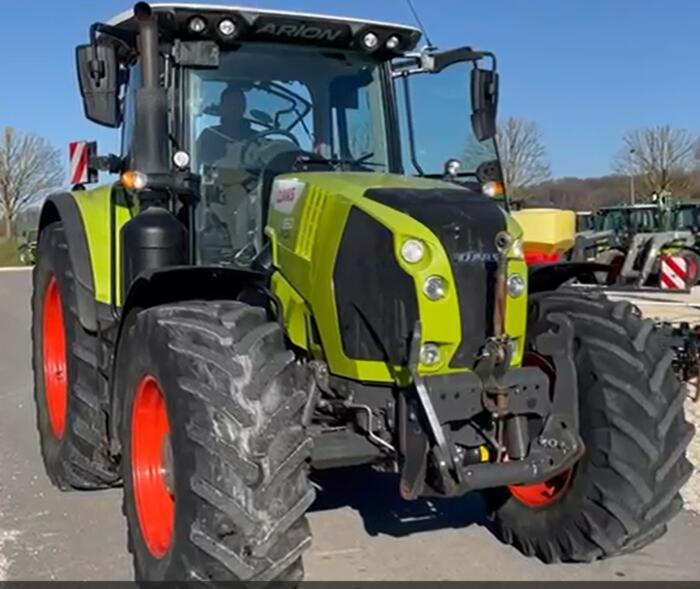 Claas Arion 650 - 장궤형 트랙터 : 사진 1 Claas Arion 650 - 장궤형 트랙터 : 사진 1