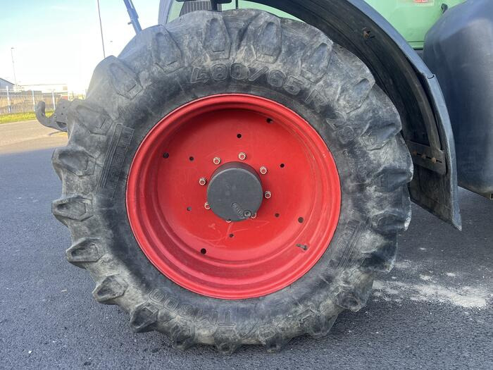 Fendt 711 Vario - 장궤형 트랙터 : 사진 3 Fendt 711 Vario - 장궤형 트랙터 : 사진 3