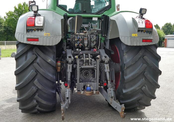 Fendt 826 Vario - 장궤형 트랙터 : 사진 4 Fendt 826 Vario - 장궤형 트랙터 : 사진 4