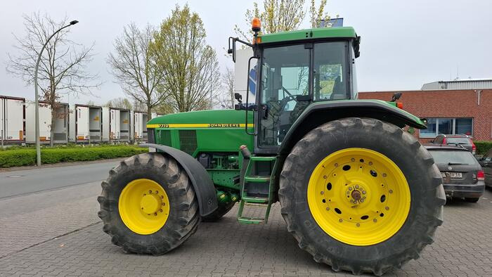 John Deere 7710 - 장궤형 트랙터 : 사진 5 John Deere 7710 - 장궤형 트랙터 : 사진 5