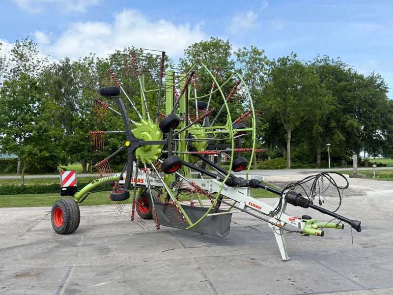 Claas Liner 2900 Zwadhark 2 rotorhark zwiller - 반전기/ 레이크 : 사진 1 Claas Liner 2900 Zwadhark 2 rotorhark zwiller - 반전기/ 레이크 : 사진 1