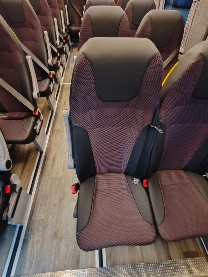 리스 5 MINIBUS IVECO DAILY NEUF ET NON IMMATRICULE 5 MINIBUS IVECO DAILY NEUF ET NON IMMATRICULE : 사진 9 리스 5 MINIBUS IVECO DAILY NEUF ET NON IMMATRICULE 5 MINIBUS IVECO DAILY NEUF ET NON IMMATRICULE : 사진 9