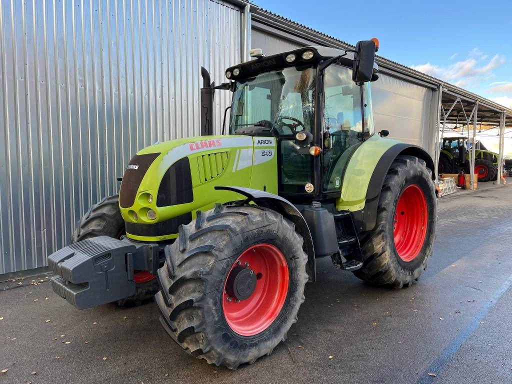 Claas Arion 640 CIS  - 장궤형 트랙터 : 사진 3 Claas Arion 640 CIS  - 장궤형 트랙터 : 사진 3