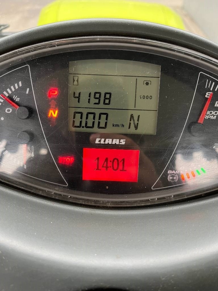 장궤형 트랙터 Claas Axion 950 : 사진 13
