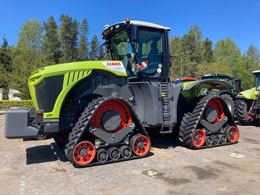 Claas XERION 5000 TRAC TS - 장궤형 트랙터 : 사진 4 Claas XERION 5000 TRAC TS - 장궤형 트랙터 : 사진 4