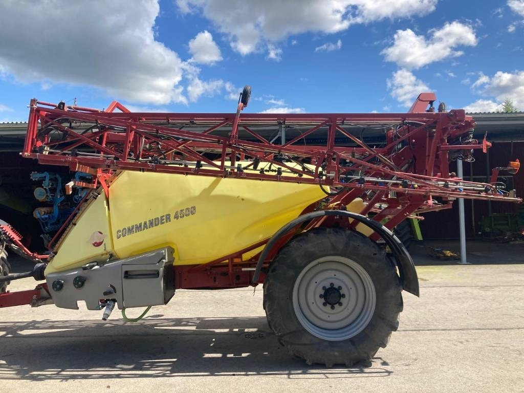 Hardi COMMANDERr 4500 - 견인 스프레이 : 사진 2 Hardi COMMANDERr 4500 - 견인 스프레이 : 사진 2