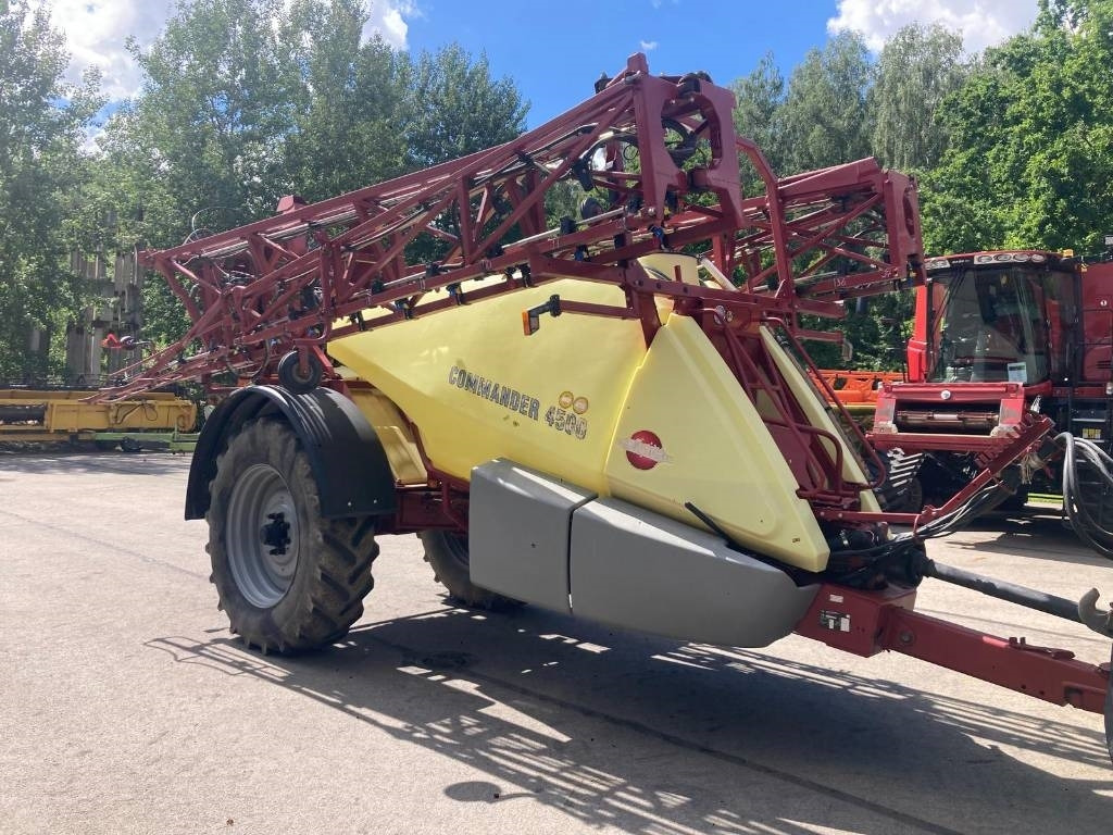 Hardi COMMANDERr 4500 - 견인 스프레이 : 사진 5 Hardi COMMANDERr 4500 - 견인 스프레이 : 사진 5