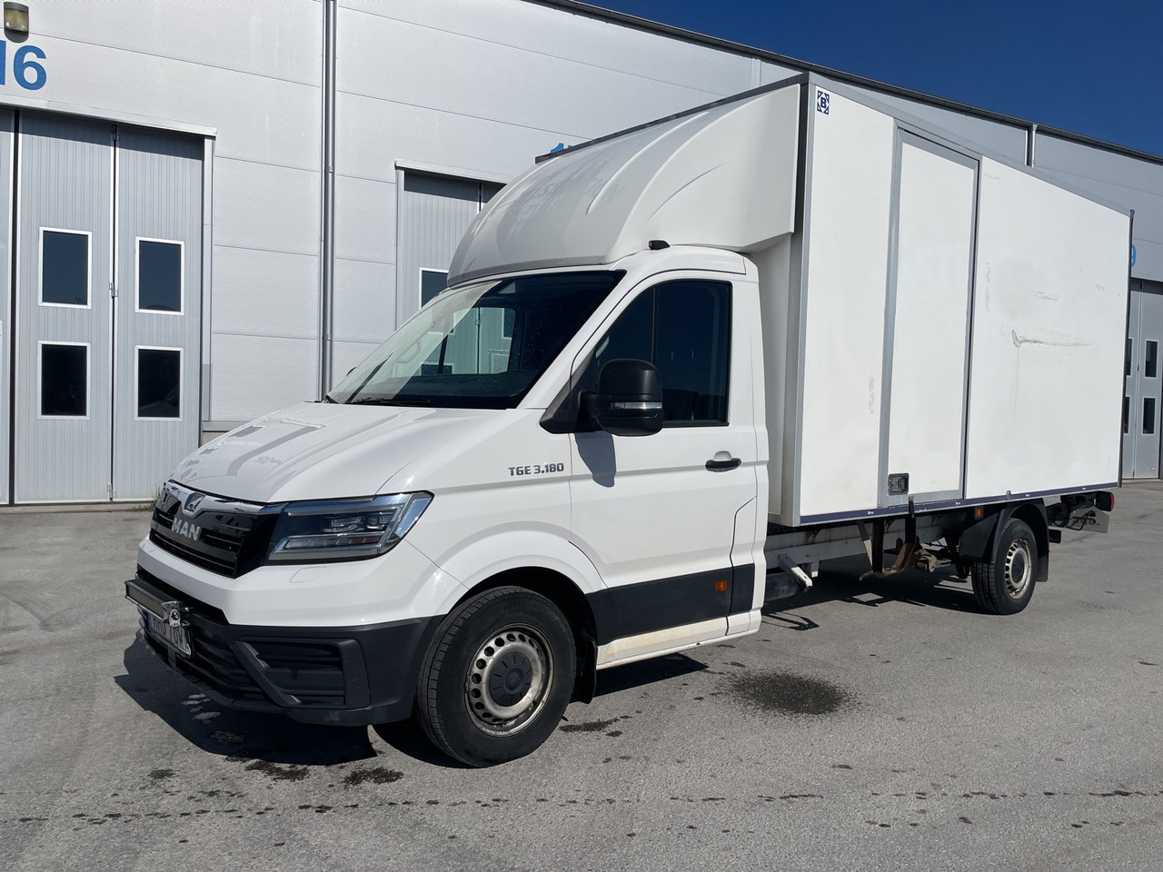 MAN TGE 3.180 -2019 | Chassis 2.0 TDI | Automat | 177hk | Nybesiktigad! - 박스 밴 : 사진 1 MAN TGE 3.180 -2019 | Chassis 2.0 TDI | Automat | 177hk | Nybesiktigad! - 박스 밴 : 사진 1
