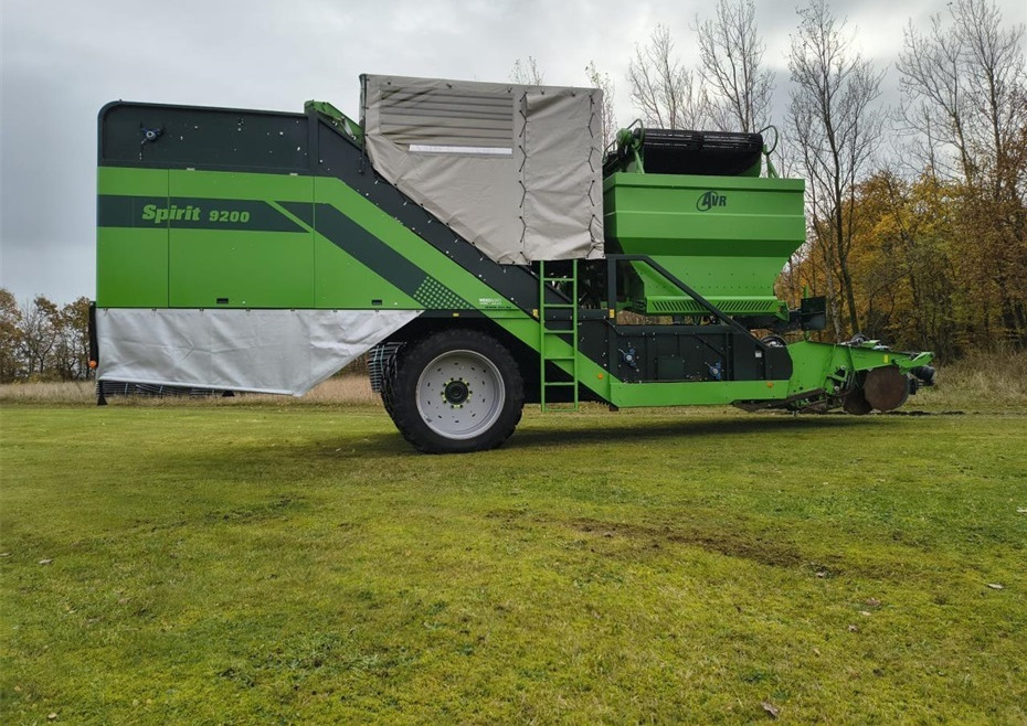 AVR Spirit 9200CR - 감자 수확기 : 사진 1 AVR Spirit 9200CR - 감자 수확기 : 사진 1