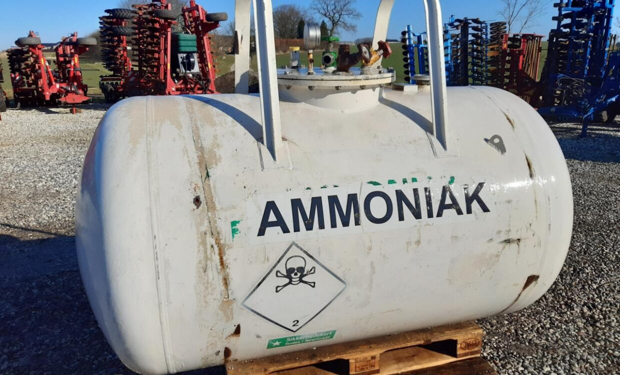 Agrodan Ammoniaktank 1200 kg - 시비 장비, 저장 탱크 : 사진 2 Agrodan Ammoniaktank 1200 kg - 시비 장비, 저장 탱크 : 사진 2