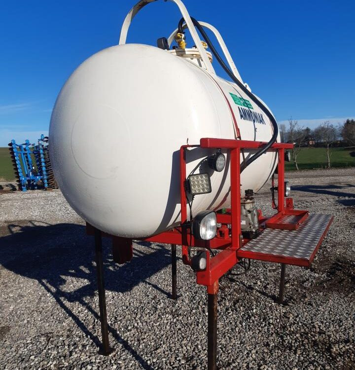 Agrodan Ammoniaktank 1200 kg - 시비 장비, 저장 탱크 : 사진 3 Agrodan Ammoniaktank 1200 kg - 시비 장비, 저장 탱크 : 사진 3
