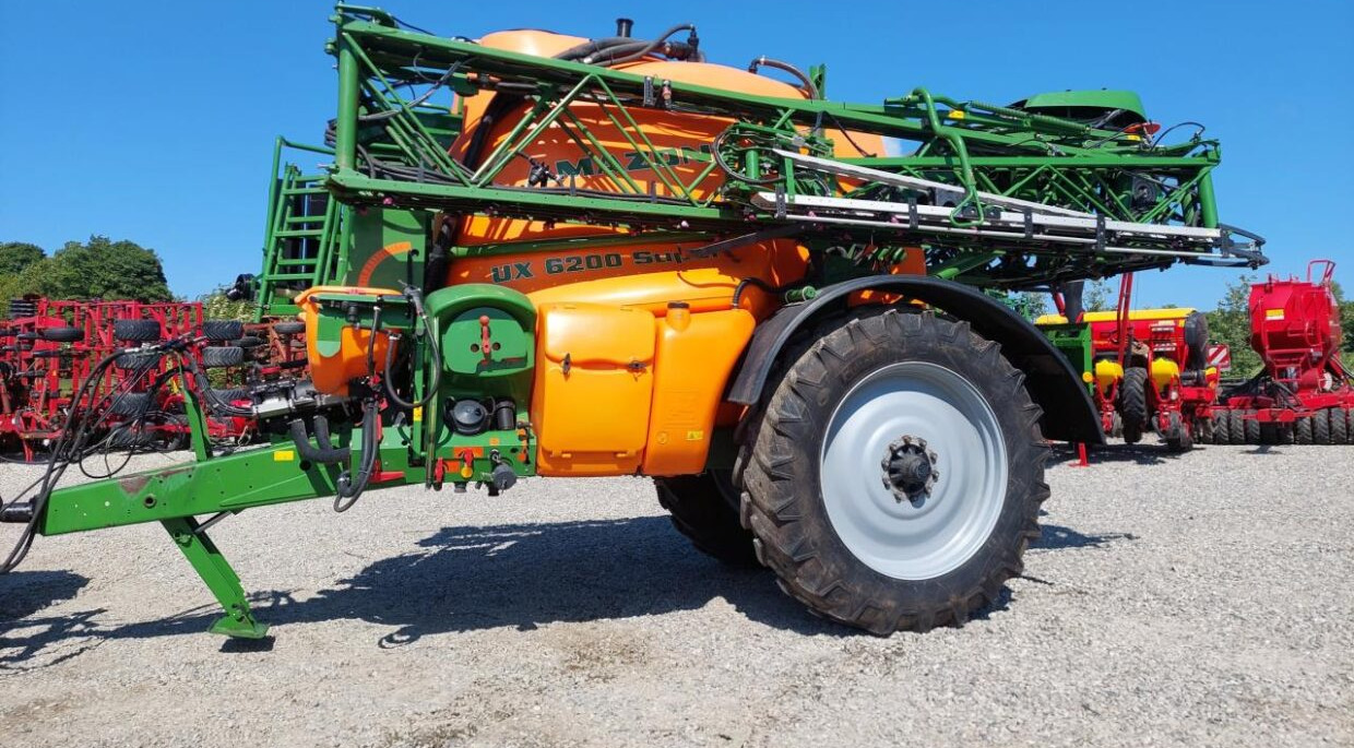 Amazone UX 6200 SUPER - 36-30-24m - 견인 스프레이 : 사진 1 Amazone UX 6200 SUPER - 36-30-24m - 견인 스프레이 : 사진 1