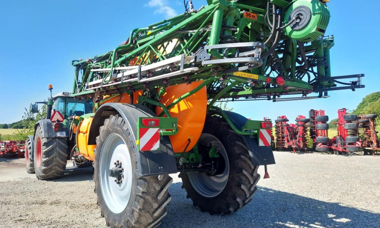 Amazone UX 6200 SUPER - 36-30-24m - 견인 스프레이 : 사진 4 Amazone UX 6200 SUPER - 36-30-24m - 견인 스프레이 : 사진 4