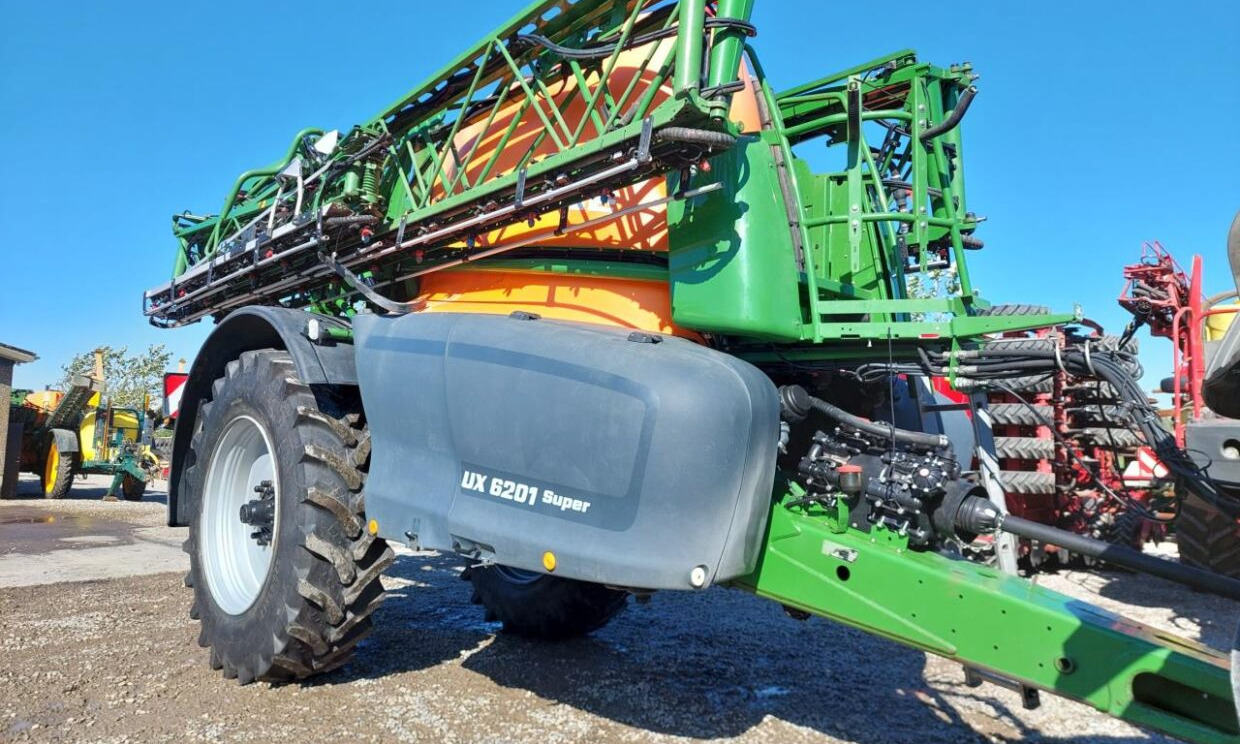 Amazone UX 6201 Super - 24-30-36m - 견인 스프레이 : 사진 3 Amazone UX 6201 Super - 24-30-36m - 견인 스프레이 : 사진 3