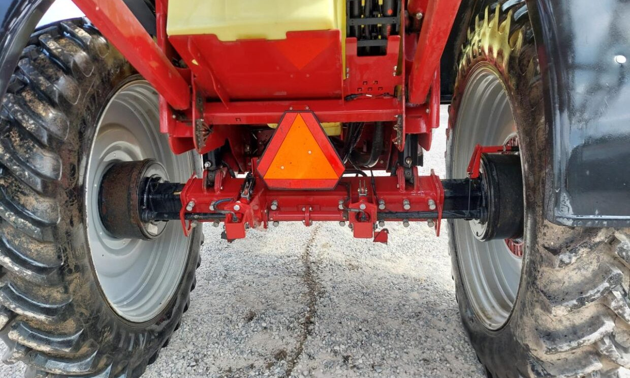 Hardi Commander 5500i -30m - 견인 스프레이 : 사진 5 Hardi Commander 5500i -30m - 견인 스프레이 : 사진 5