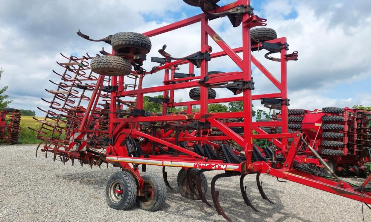 Horsch TERRANO 8 FG + Kverneland C - 디스크 해로 : 사진 5 Horsch TERRANO 8 FG + Kverneland C - 디스크 해로 : 사진 5