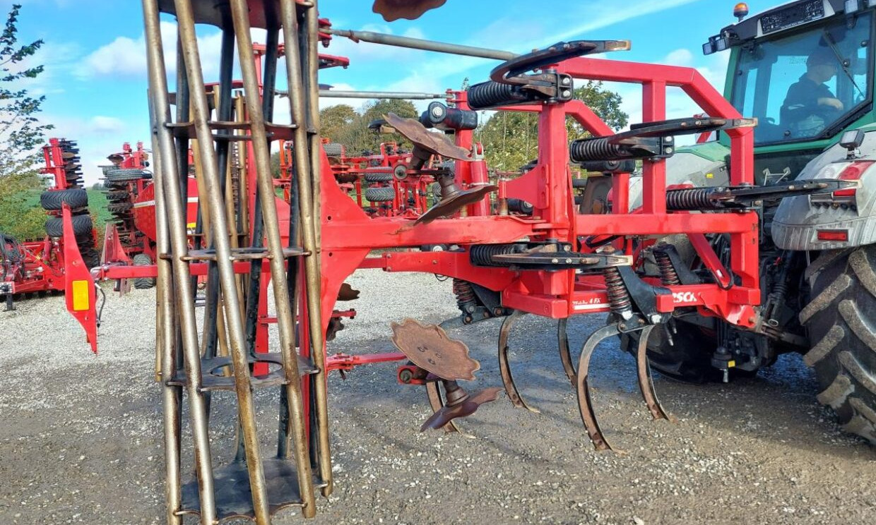 Horsch Terrano 4 FX - 디스크 해로 : 사진 3 Horsch Terrano 4 FX - 디스크 해로 : 사진 3