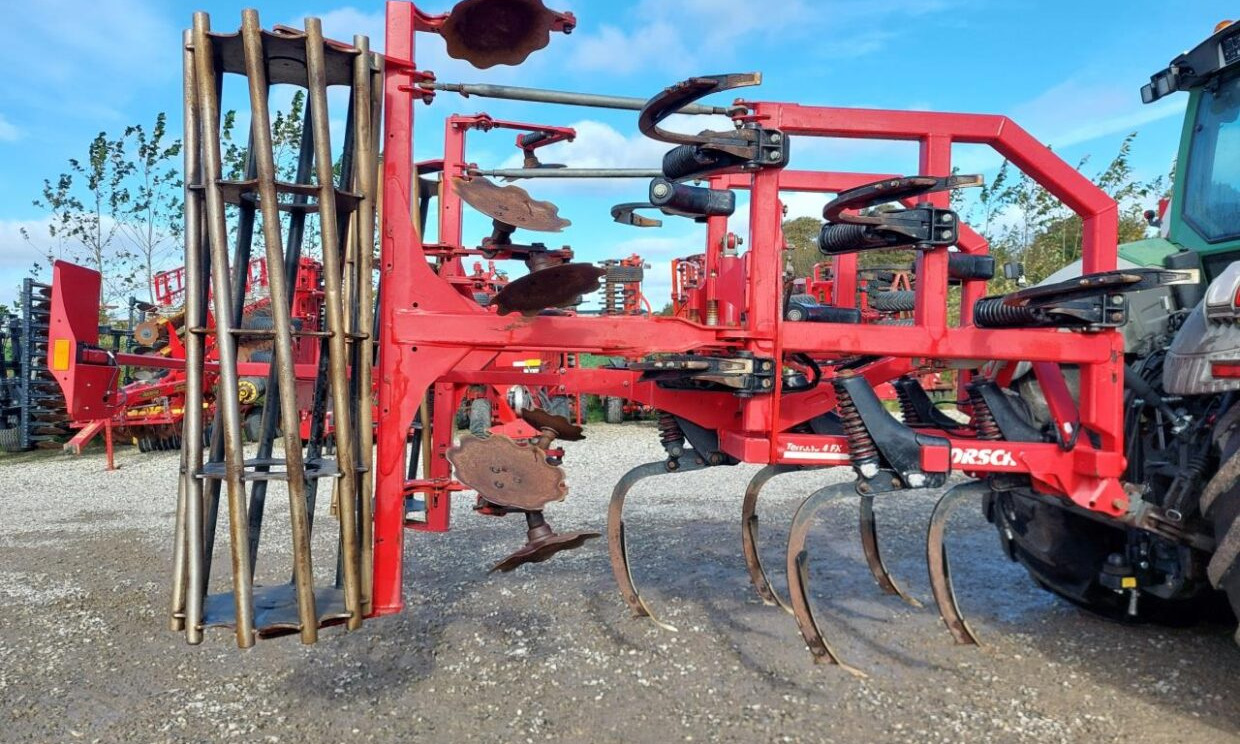 Horsch Terrano 4 FX - 디스크 해로 : 사진 1 Horsch Terrano 4 FX - 디스크 해로 : 사진 1