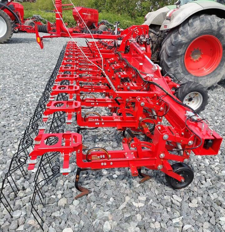 Horsch Transformer 9 VF - 잔디 써레 : 사진 3 Horsch Transformer 9 VF - 잔디 써레 : 사진 3