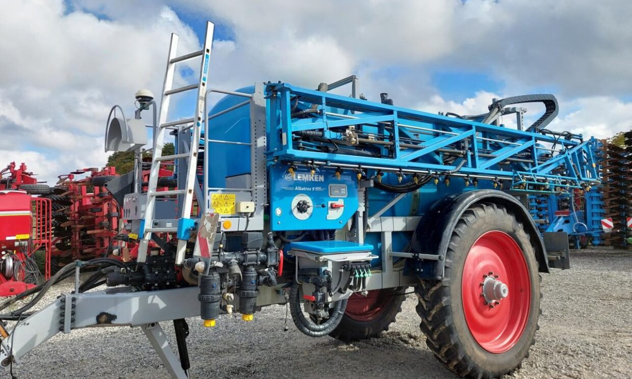 Lemken ALBATROS 9 6000 L med GPS - 견인 스프레이 : 사진 2 Lemken ALBATROS 9 6000 L med GPS - 견인 스프레이 : 사진 2