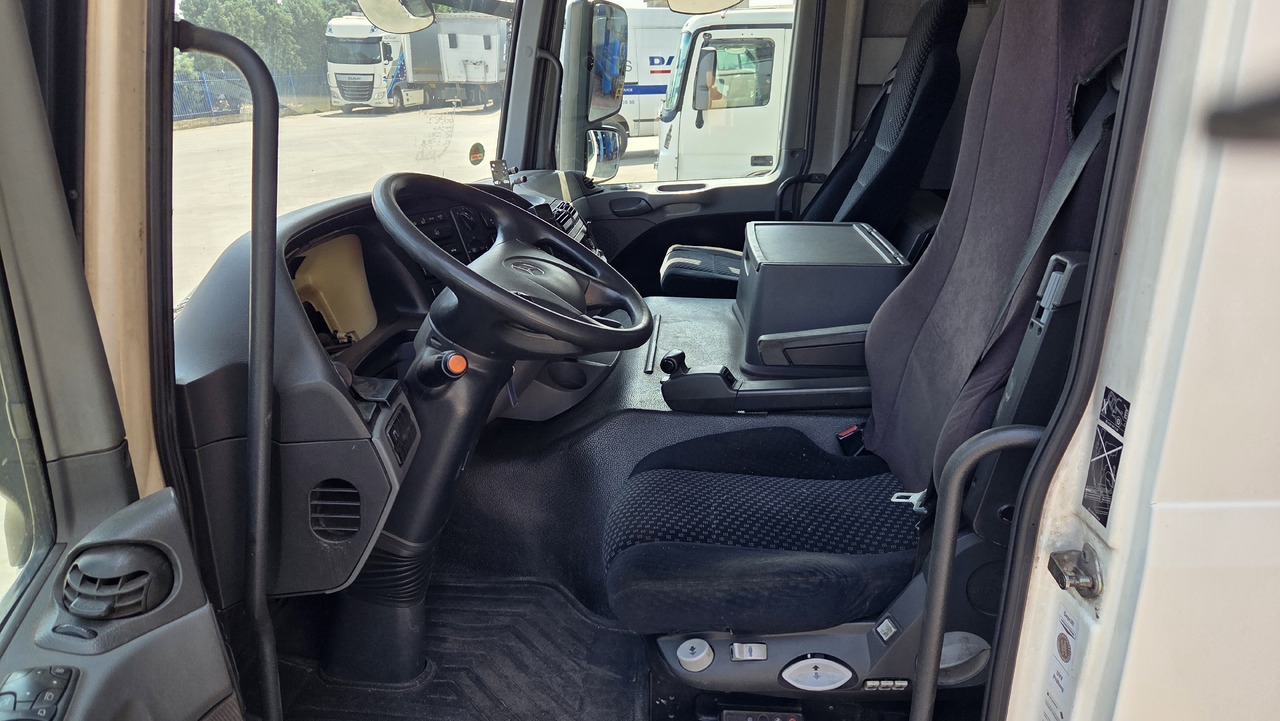 MERCEDES ACTROS MP3 MEDIUM - 운전실 : 사진 5 MERCEDES ACTROS MP3 MEDIUM - 운전실 : 사진 5