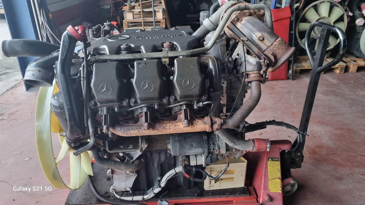 엔진 MERCEDES ACTROS OM 501 LA : 사진 6