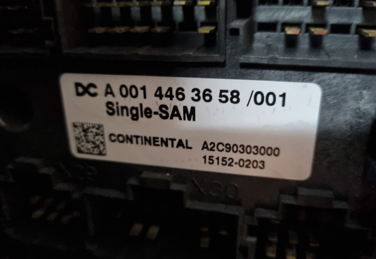 MERCEDES-BENZ Mercedes-Benz ACTROS ATEGO MP4 EURO 6 - 대시보드 트럭 용 : 사진 4 MERCEDES-BENZ Mercedes-Benz ACTROS ATEGO MP4 EURO 6 - 대시보드 트럭 용 : 사진 4