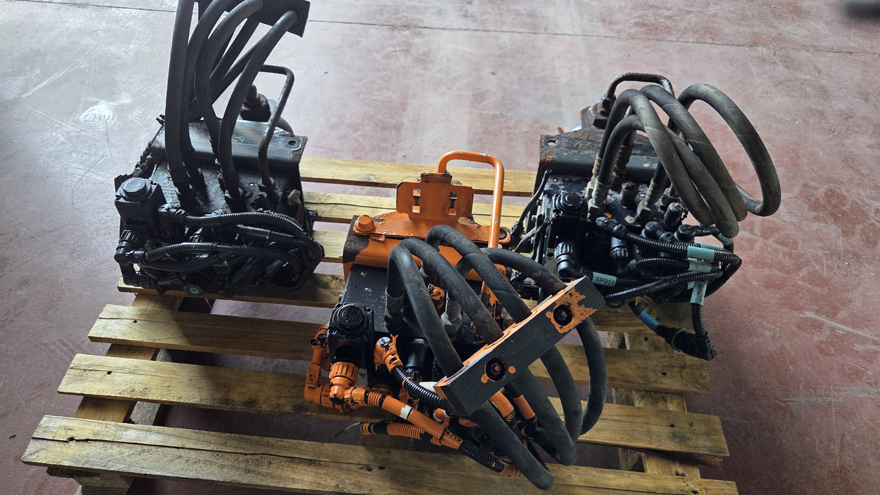 MERCEDES-BENZ STEERING UNIT - 스티어링 휠 : 사진 1 MERCEDES-BENZ STEERING UNIT - 스티어링 휠 : 사진 1