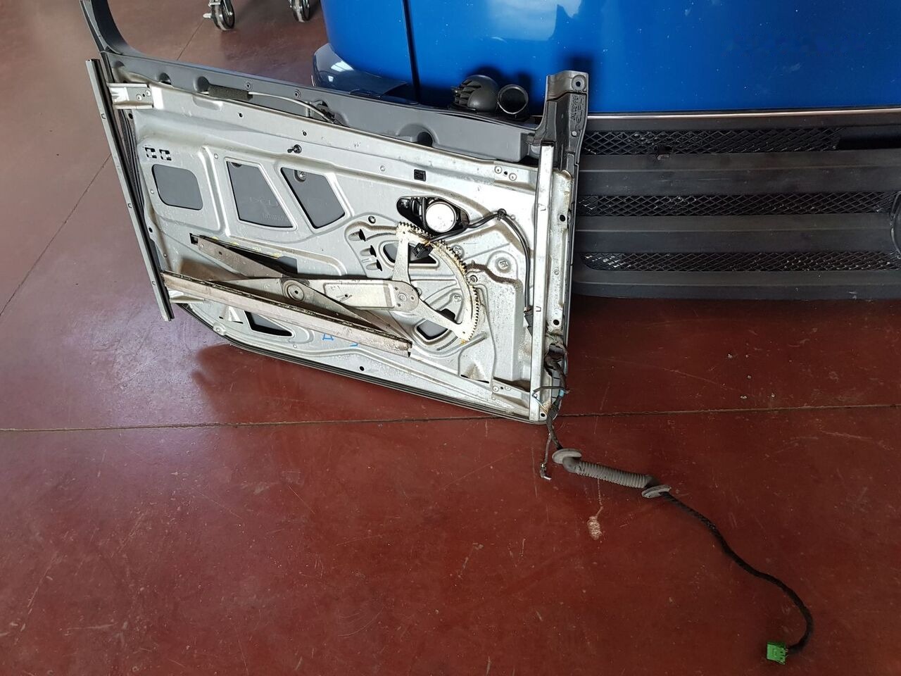 Mercedes-Benz ACTROS MB2 - 도어 및 부품 트럭 용 : 사진 5 Mercedes-Benz ACTROS MB2 - 도어 및 부품 트럭 용 : 사진 5