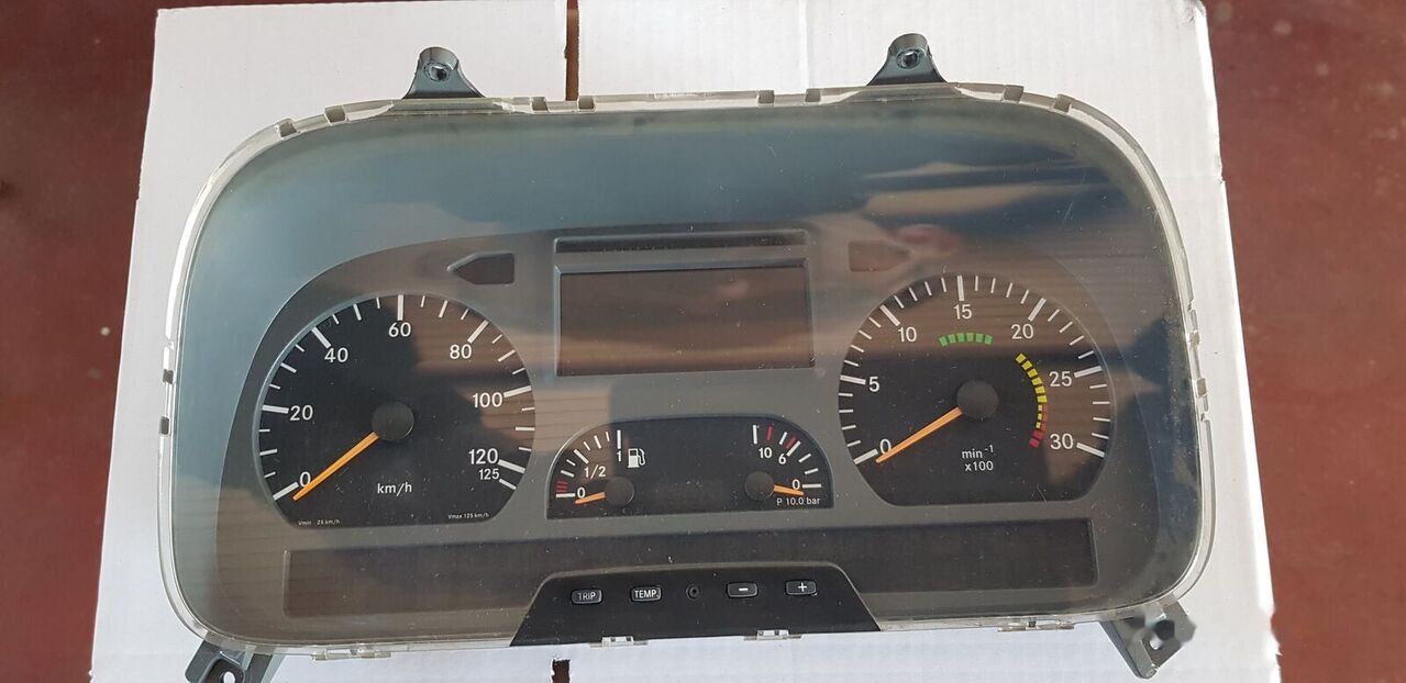 Mercedes-Benz ATEGO 2 - 대시보드 트럭 용 : 사진 3 Mercedes-Benz ATEGO 2 - 대시보드 트럭 용 : 사진 3