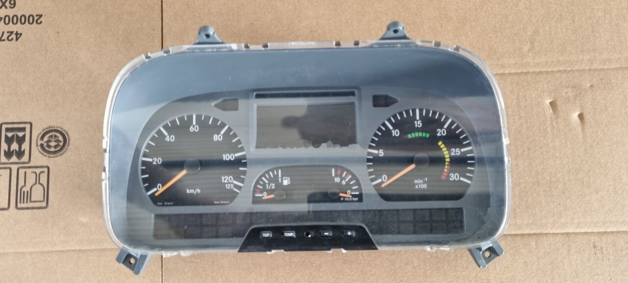 Mercedes-Benz ATEGO 2 - 대시보드 트럭 용 : 사진 2 Mercedes-Benz ATEGO 2 - 대시보드 트럭 용 : 사진 2