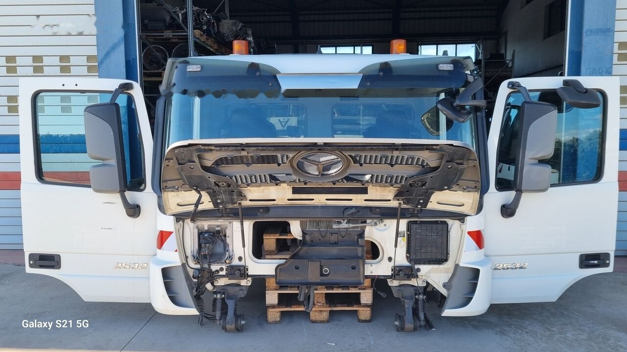 Mercedes-Benz CAB ACTROS SHORT EURO 5 A 9416002005 Mercedes-Benz MP3 ACTROS - 운전실 트럭 용 : 사진 1 Mercedes-Benz CAB ACTROS SHORT EURO 5 A 9416002005 Mercedes-Benz MP3 ACTROS - 운전실 트럭 용 : 사진 1