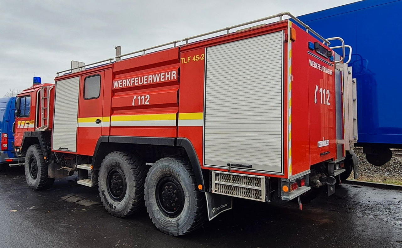 MAN 15.232 DF 6x6 KAT1 Feuerwehr TLF 4500/500 - 유조트럭 : 사진 3 MAN 15.232 DF 6x6 KAT1 Feuerwehr TLF 4500/500 - 유조트럭 : 사진 3