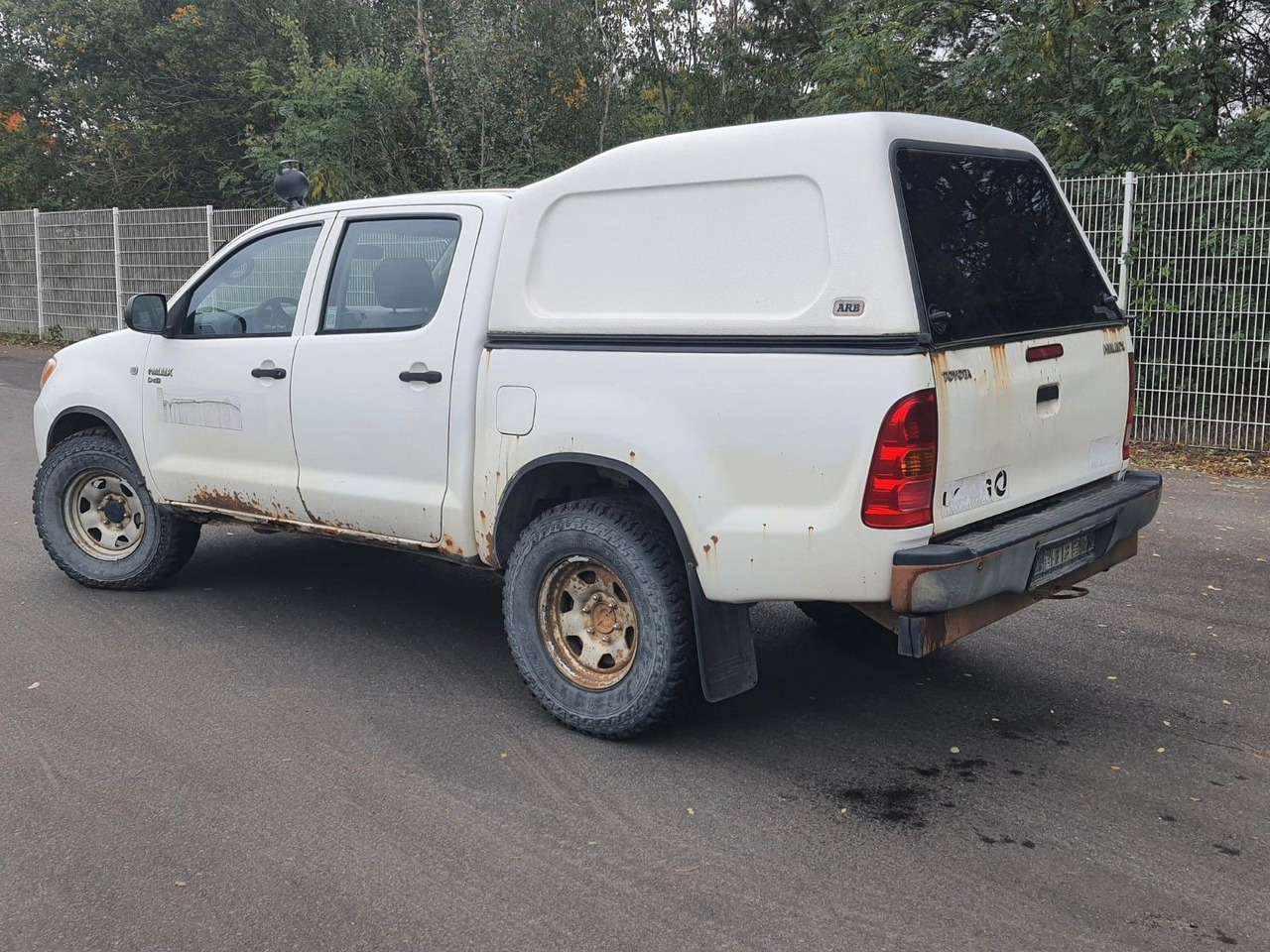 Toyota Hilux Double Cab 4x4 - SUV : 사진 3 Toyota Hilux Double Cab 4x4 - SUV : 사진 3