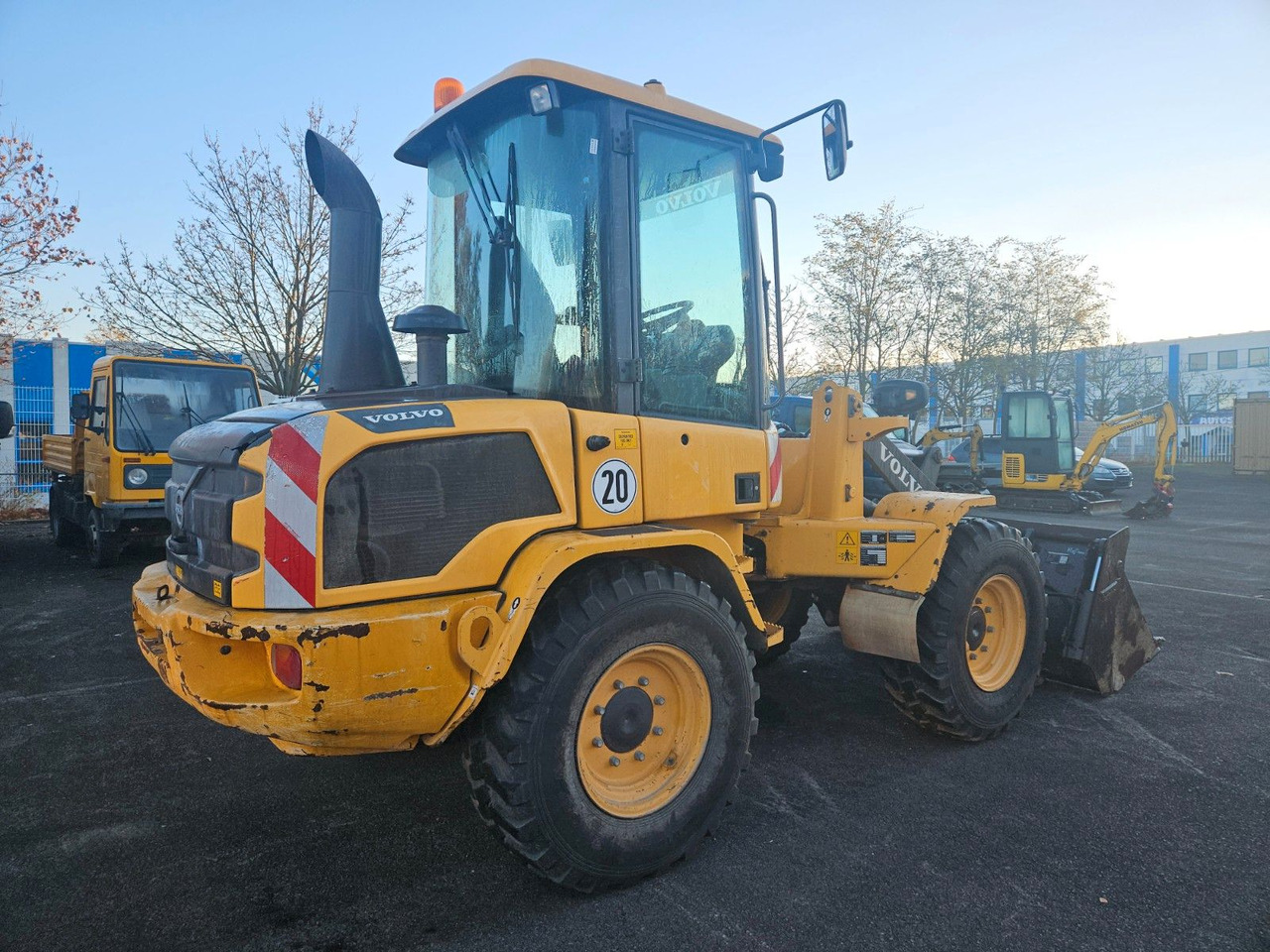 Volvo L30G Radlader mit Klappschaufel - 휠 로더 : 사진 3 Volvo L30G Radlader mit Klappschaufel - 휠 로더 : 사진 3