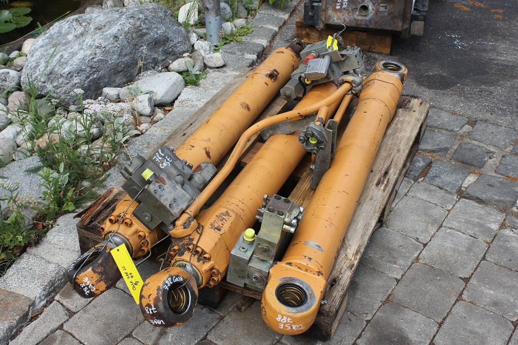 Case 788 LC - 유압 실린더 건설기계 용 : 사진 1 Case 788 LC - 유압 실린더 건설기계 용 : 사진 1