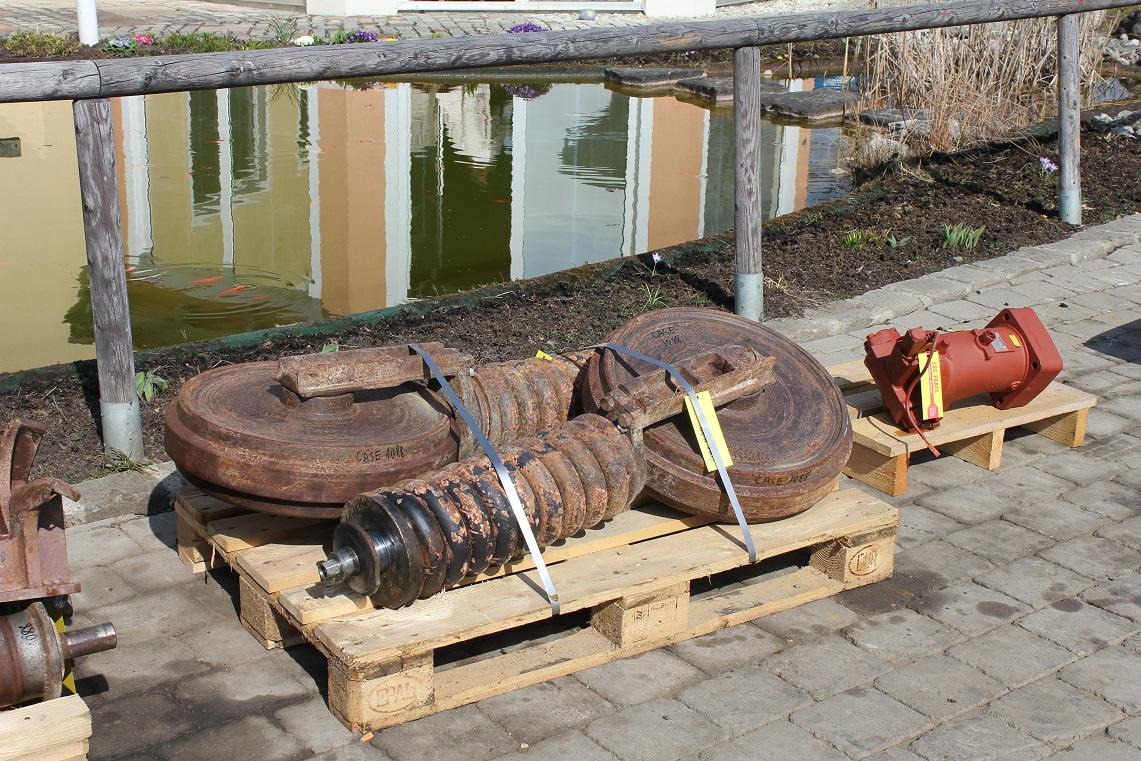 Case Poclain 1088 - 트랙 롤러 건설기계 용 : 사진 5 Case Poclain 1088 - 트랙 롤러 건설기계 용 : 사진 5