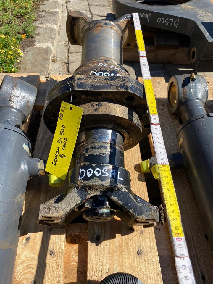 Doosan DL 500 - 드라이브 축 건설기계 용 : 사진 2 Doosan DL 500 - 드라이브 축 건설기계 용 : 사진 2