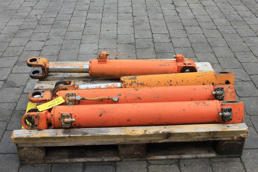 Fiat-Allis FR 10 - 유압 실린더 건설기계 용 : 사진 3 Fiat-Allis FR 10 - 유압 실린더 건설기계 용 : 사진 3