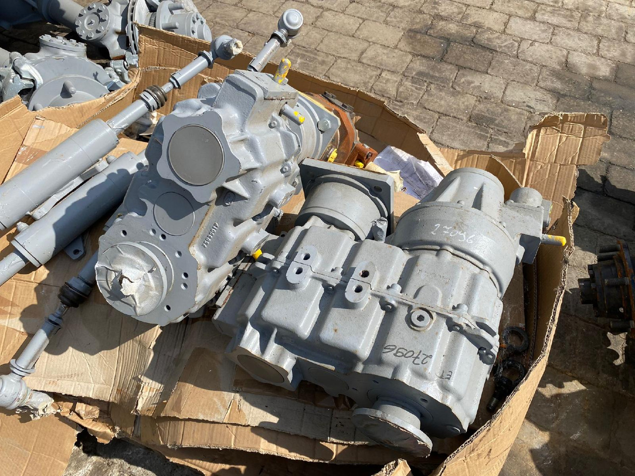 Fliegl M4R-35 2VHD Emmenquatro - 변속기 건설기계 용 : 사진 5 Fliegl M4R-35 2VHD Emmenquatro - 변속기 건설기계 용 : 사진 5