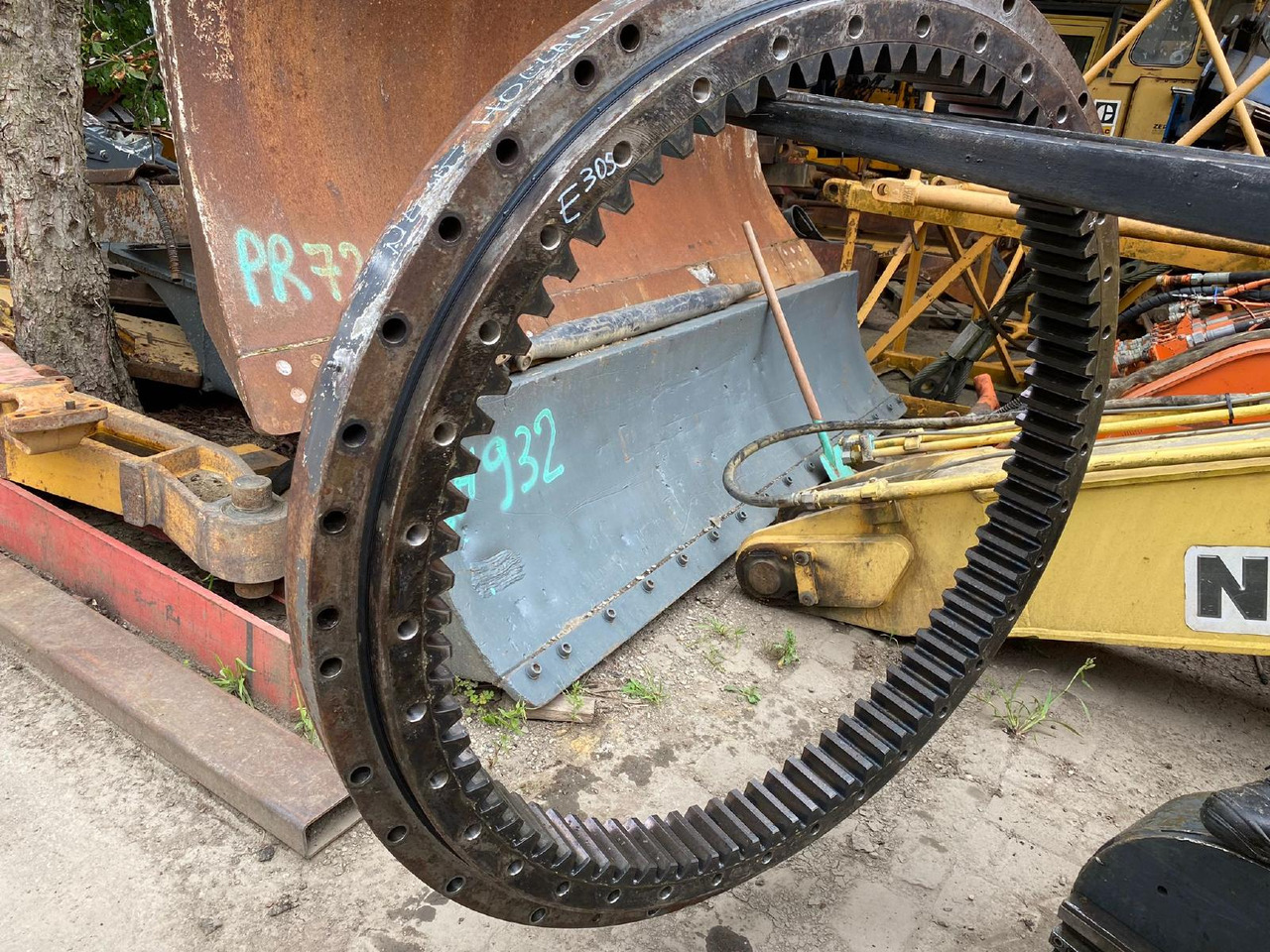 Holland E305 - 선회 링 건설기계 용 : 사진 1 Holland E305 - 선회 링 건설기계 용 : 사진 1