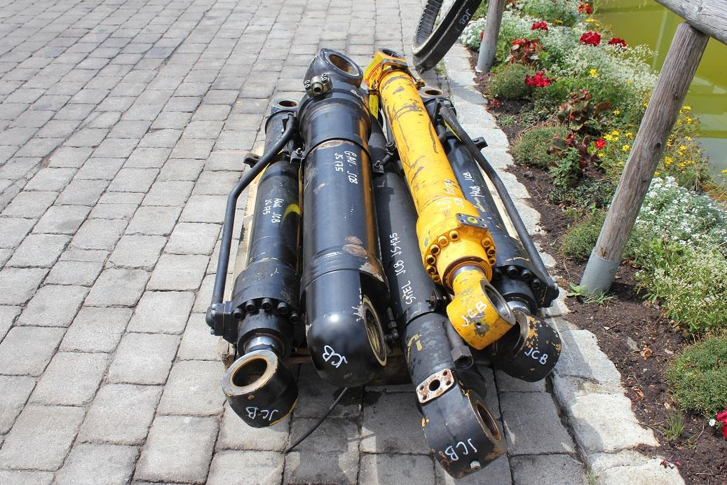 JCB JS 175 W - 유압 실린더 건설기계 용 : 사진 4 JCB JS 175 W - 유압 실린더 건설기계 용 : 사진 4